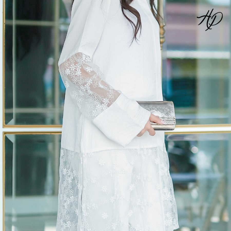 Alba Top Broken White - Holypeony