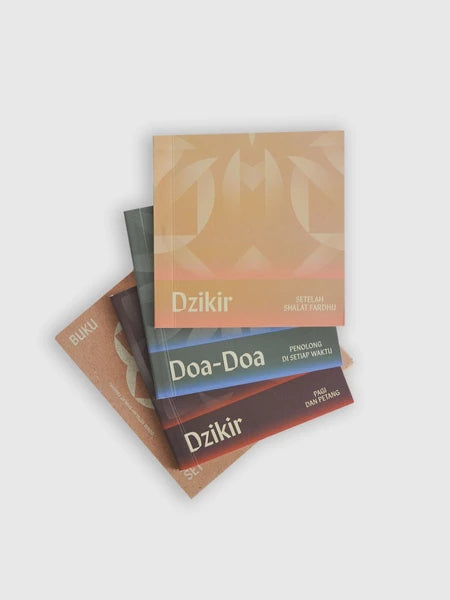 Three books titled 'Dzikir', 'Doa-Doa', and 'Buku' from Muhajir Project on a white background