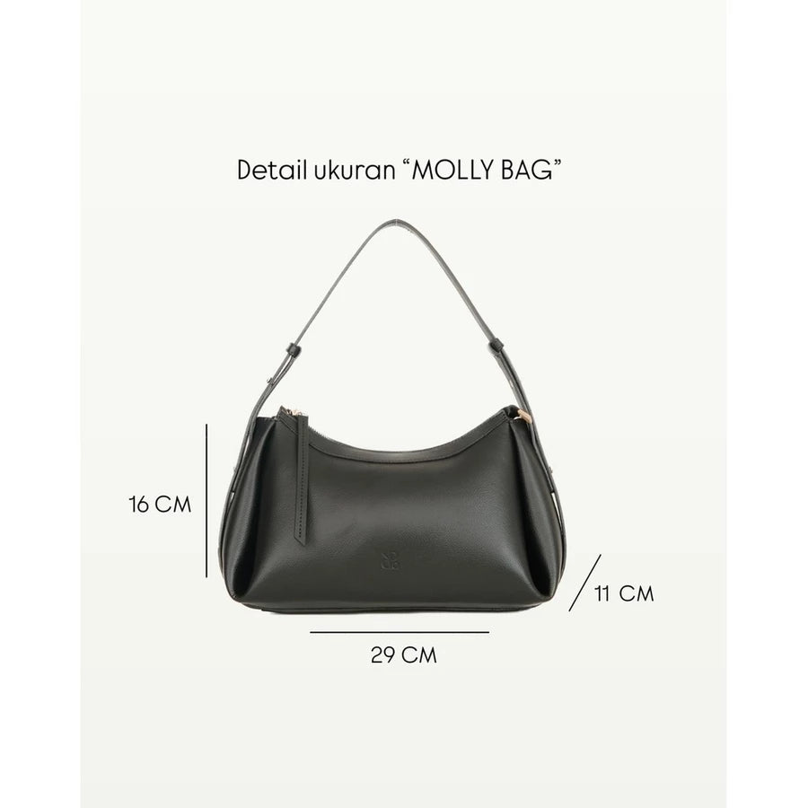 Molly Bag by Prior with measurements on a white background