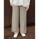 Person wearing taupe-colored wide-leg culottes by Mistyvori and a light-colored top on a brown background

Seorang wanita mengenakan celana culotte lebar berwarna taupe dari Mistyvori dan atasan berwarna terang dengan latar belakang cokelat