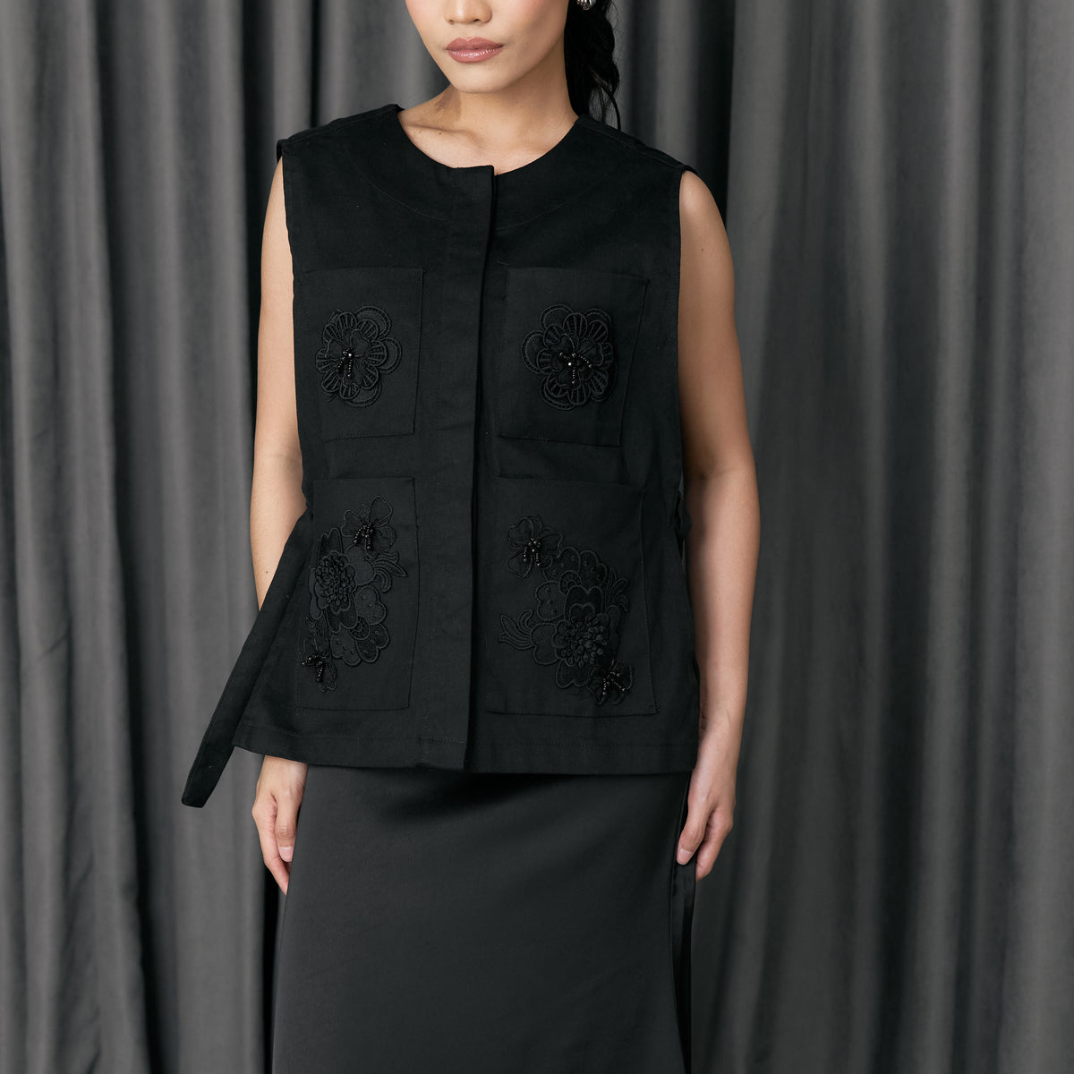 Rora Vest Black - Studio Tui – Happy Go Lucky Modest